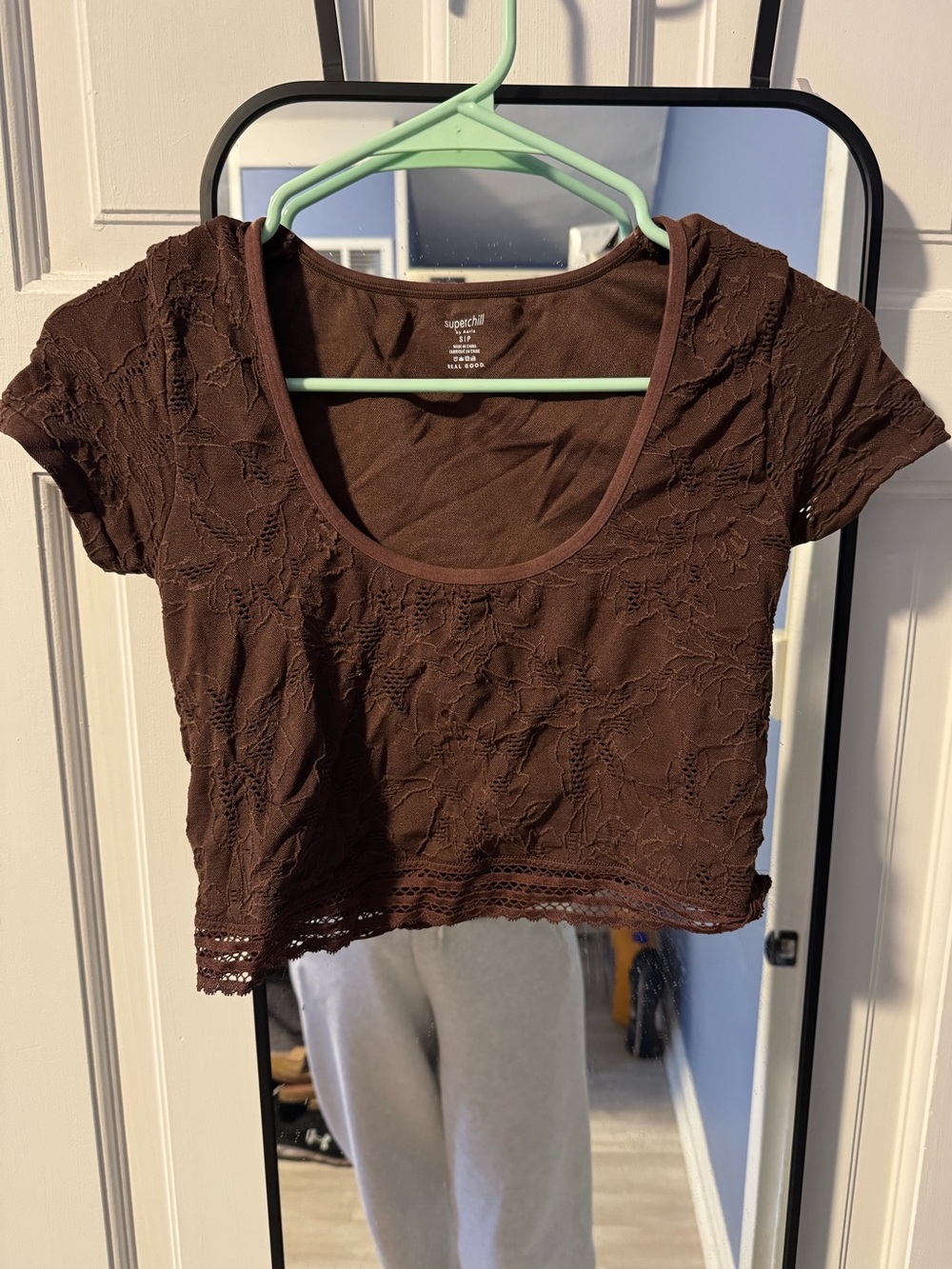 Aerie top